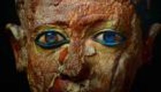 «متري».. صاحب العيون الناطقة في استقبال زوار المتحف المصري الكبير