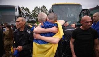 جانب من عملية تبادل أسرى سابقة بين روسيا وأوكرانيا