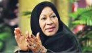 وداعا رزيقة الطارش.. وجه الفن الإماراتي الذي لا يُنسى (بروفايل)