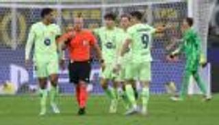 من برشلونة إلى تشيلسي.. تفاصيل عقوبات اليويفا للثلاثي العملاق