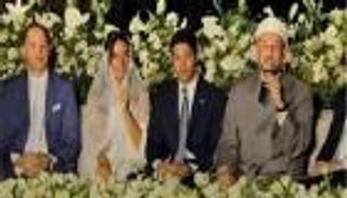 أبرزهم لبلبة ويسرا.. نجوم الفن يتألقون في حفل زفاف حفيد عادل إمام