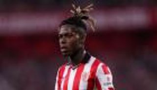 تيباس متهم بإفساد صفقة نيكو ويليامز على برشلونة