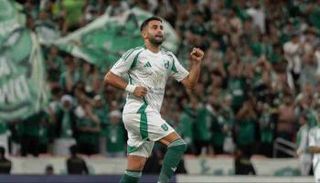 محرز نجم الأهلي السعودي