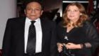 هالة الشلقاني تخطف الأنظار في زفاف حفيد عادل إمام.. من هي زوجة الزعيم؟