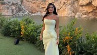 إطلالات لحفلات الزفاف الصيفية