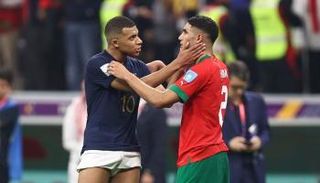 كيليان مبابي وأشرف حكيمي