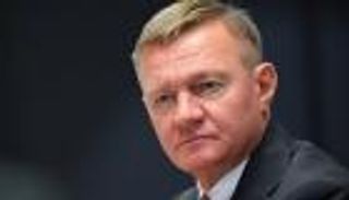 بعد ساعات من إقالته.. انتحار وزير النقل الروسي السابق