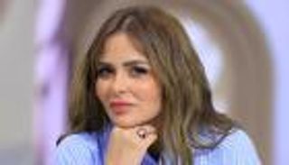 «برسم مشاعر».. ماذا قالت مها الصغير عن لوحة «الفنانة الدنماركية»؟