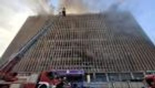 اتصالات مصر تتعثر إثر حريق سنترال رمسيس.. الحكومة تتحرك لاحتواء الأزمة