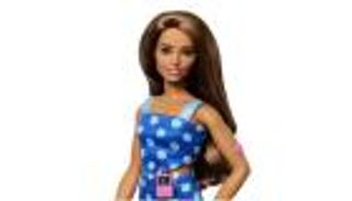 من قصص الأميرات إلى واقع المرضى.. أول دمية لـ&laquo;باربي&raquo; ترتدي مضخة أنسولين