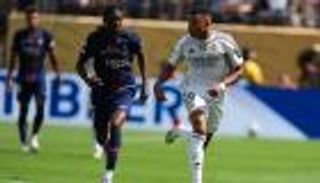 عثمان ديمبلي.. قصة الضربة القاسية التي وجهها لكيليان مبابي