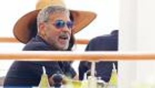 جورج كلوني يفاجئ رواد مطعم بسيط جنوب فرنسا