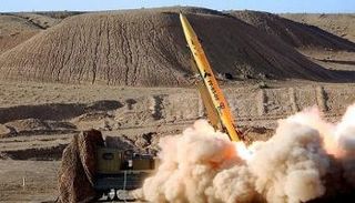 صاروخ من طراز فاتح 313 الإيراني