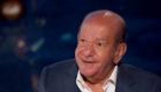 نقل إلى المستشفى في حالة طارئة.. تفاصيل الحالة الصحية للفنان لطفي لبيب