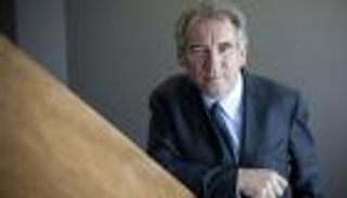 حكومة فرنسا تحوم حول «فخ الميزانية».. هل تسقط بـ«القاضية»؟ 