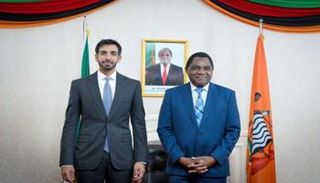 الشيخ شخبوط بن نهيان آل نهيان والرئيس هاكيندي هيشيليما