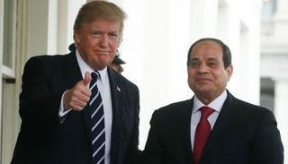السيسي وترامب في لقاء سابق