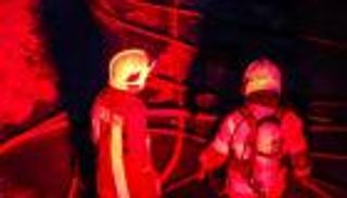 إيران تشتعل.. حريق ضخم يضرب مجمعاً تجارياً في مشهد