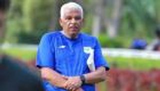 وفاة ميمي عبدالرازق بعد مسيرة حافلة في مدرجات «الجامعات والملاعب»