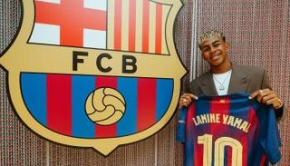 لامين يامال نجم برشلونة الواعد