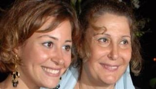 وفاة زيزي مصطفى تأثرا بوفاة والدة هند صبري