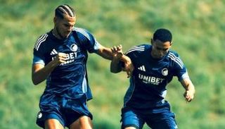 شياخة مهاجم كوبنهاغن الدنماركي