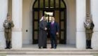 محمد بن زايد ورئيس وزراء المجر.. محادثات حول تعزيز العلاقات الثنائية