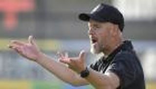 أمام ناشئين.. تين هاغ يبدأ حملته مع ليفركوزن بخسارة مهينة (فيديو)