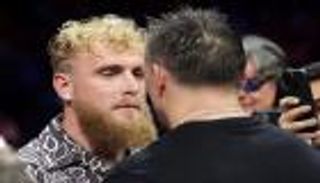 نزال في القفص.. أولكسندر أوسيك يرد على تحدي جيك بول