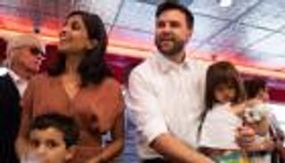 عطلة عائلية بنكهة سياسية.. جي دي فانس يعمق الروابط في المملكة المتحدة 