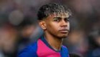 بـ«نيو لوك».. لامين يامال يخطف الأنظار في تدريبات برشلونة (صورة)