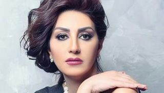 الفنانة وفاء عامر