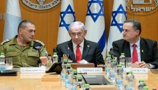 وزير الدفاع، رئيس الوزراء، رئيس الأركان