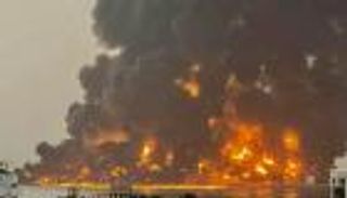 شريان الحوثي تحت القصف الإسرائيلي.. 5 أرصفة بـ«الحديدة» خارج الخدمة 