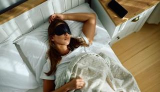 هل تحتاج النساء إلى نوم أطول من الرجال؟