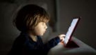 الهواتف الذكية تهدد الصحة العقلية للأطفال