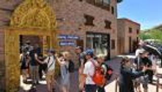 بعد تأخير كبير.. جناح نيبال يكمل أخيرا خريطة إكسبو أوساكا الدولية