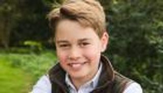 بصورة جديدة.. الأمير جورج يحتفل بعيد ميلاده الـ12 