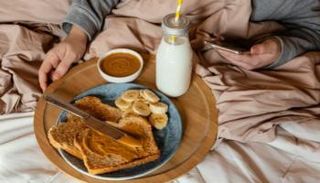 زبدة الفول السوداني تساعد على إنتاج مادة مفيدة لاسترخاء الدماغ 