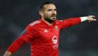 بعد انتهاء مشوار الأهلي.. تفاصيل عودة علي معلول إلى الصفاقسي