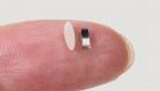 بحجم حبة أرز.. جهاز لتنظيم ضربات القلب يذوب بالجسم دون جراحة