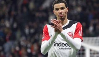 إيكيتيكي مهاجم ليفربول الجديد