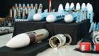 صنع في إيران.. اليمن يفك شفرة 12 صاروخا حوثيا