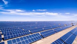 محطات طاقة شمسية - أرشيفية