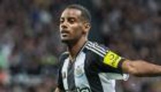راتب خيالي.. إيزاك يفرض شروطه على الهلال وإنزاغي يطلب البديل