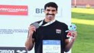 من أبطأ طفل إلى إنجاز استثنائي.. قصة ولادة جديدة لبطل سباحة مصري