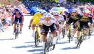 طواف فرنسا 2025.. «XRG» تُعزز دعمها لفريق الإمارات للدراجات الهوائية