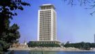 مصر وقطر تؤكدان تحقيق تقدم بمفاوضات هدنة غزة وتكشفان سبب تعليقها