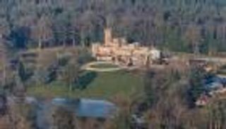 من كوخ «أديلايد» لقصر «فورت بلفيدير».. فصل جديد في حياة ويليام وعائلته