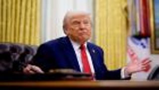 ترامب يتهم حماس بسرقة مساعدات غزة.. و«التشدد فجأة» بالمفاوضات